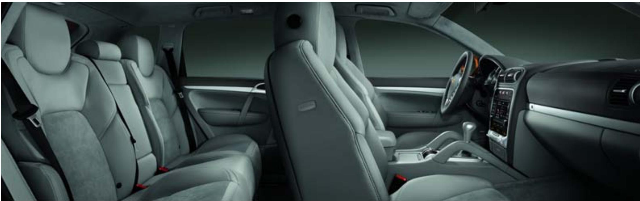 PORSCHE CAYENNE GTS - Au cinema, les mêtres places sont à l'arrière de la salle. Dans les Cayenne, toutes les places sont comforts. - 1