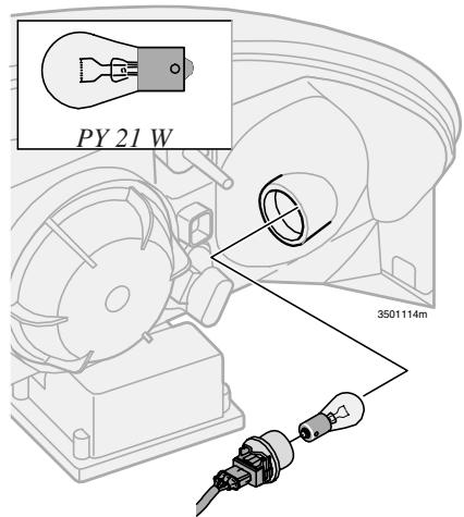 VOLVO V70 R - Remplacement de l'ampoule du coin avant droit - 1
