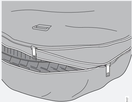 VOLVO C70 - Roue de secours et outils - 2