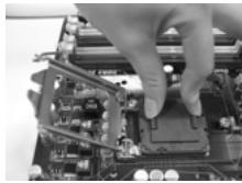 ASROCK H55M - Sicherheitshinwelle vor der Montage - 5