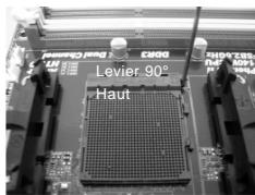 ASROCK 880G PRO3 - Installation du CPU - 2