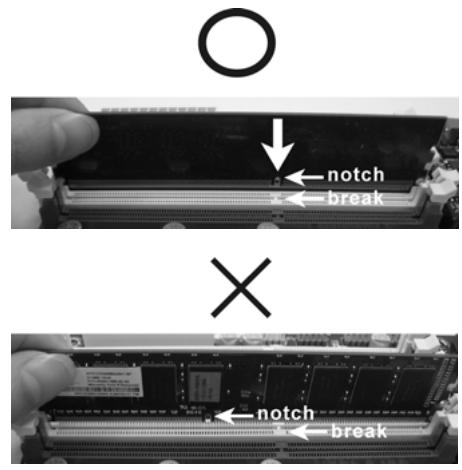 ASROCK 880G PRO3 - Instalación de una DIMM - 2