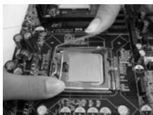 ASROCK 775I65GV - Paso 2. Inserte la CPU de 775 agujas: - 8
