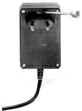 METZ MECABLITZ 45 CL-1 - Eliminación de las baterías - 3