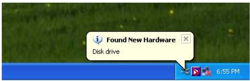TRANSCEND STOREJET 25D3 - Connecter le câble USB d'alimentation. - 2