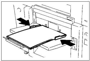 MINOLTA CF 9001 - Utilisation du plateau d'introduction manuelle - 2