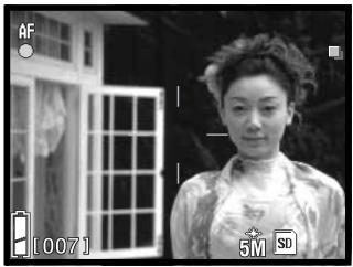 MINOLTA DIMAGE G530 - Mémorisation de la mise au point - 1