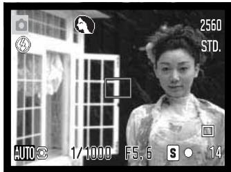 MINOLTA DIMAGE Z20 - Mémorisation de la mise au point - 2