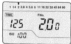 MINOLTA FLASH METER V - Presser la touche S/A/H. L'ouverture requise pour l'exposition correcte des ombres est calculée et s'affiche à la fois en valeur numérique et par un index sur l'échelle analogique. - 2