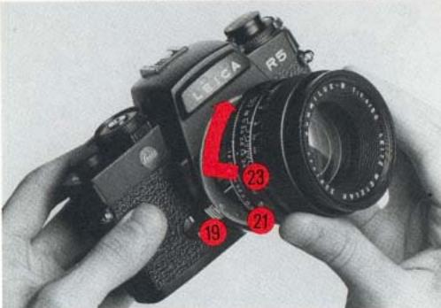 LEICA R5 - Fixation de la courroie - 2