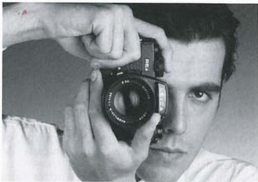 LEICA R6.2 - Comment tenir correctement l'appareil - 1