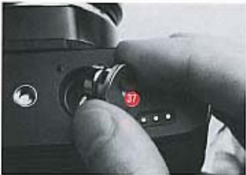 LEICA R6.2 - Démontage d'un objectif - 1