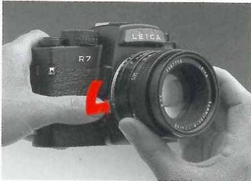 LEICA R7 - Montage et démontage d'un objectif - 1