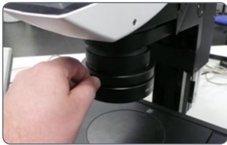 LEICA LED5000 MCI - Utilisation avec le porte-microscope AX - 1