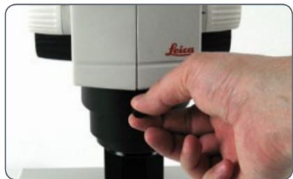 LEICA LED5000 RL - Montage du corps de microscope - 3