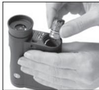 LEICA CRF 1600 - ANBRINGEN DER TRAGESCHNUR - 2