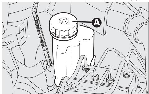 ALFA ROMEO 147 2007 - LIQUIDE DES FREINS ET DE L'EMBRAYAGE HYDRAULIQUE (fig. 12) - 2