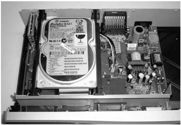 DREAM MULTIMEDIA DREAMBOX DM7000-S - Instructions d'incorporation du disque dur - 5