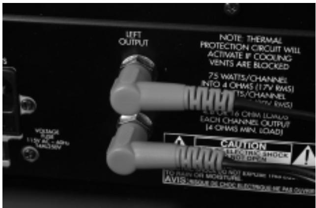 PEAVEY ESCORT 2000 - Installer les enceintes - 3
