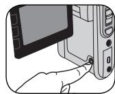 AIPTEK DV Z300 HD - Insérer une carte mémoire (facultatif) - 4