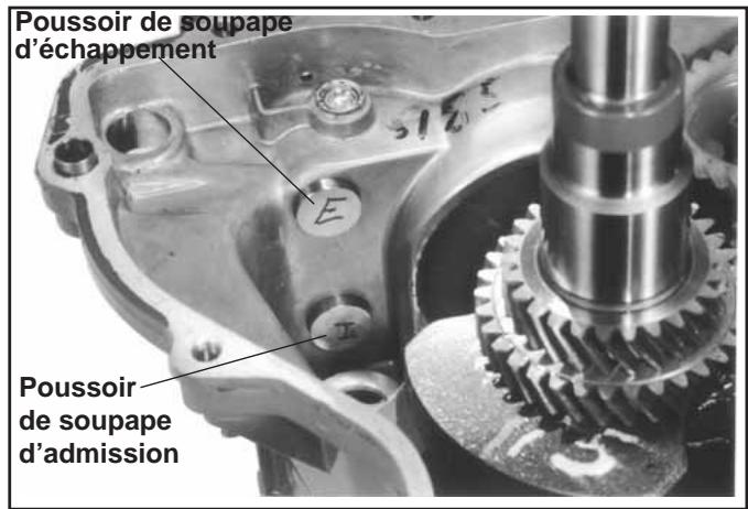 Poussoir de soupape d'échappement Poussoir de soupape d'admission