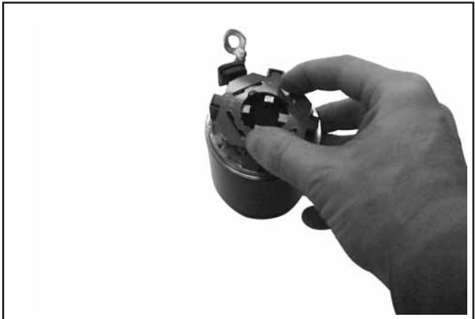 KOHLER CH11 - Remontage du démarreur - 4