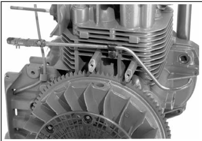 KOHLER CH11 - Retirer la canalisation de carburant - 1
