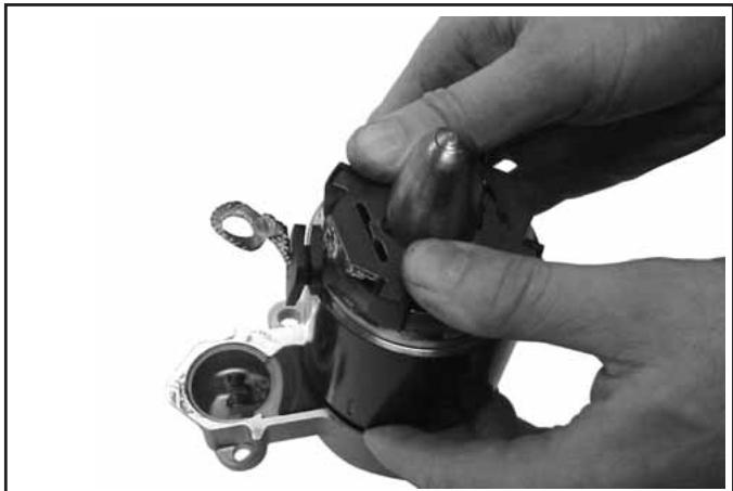 KOHLER CH11 - Remontage du démarreur - 6