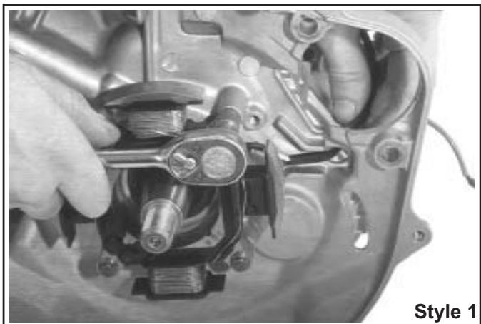 KOHLER CS6 - Installer le stator et le blindage de câble (le cas échéant) - 1