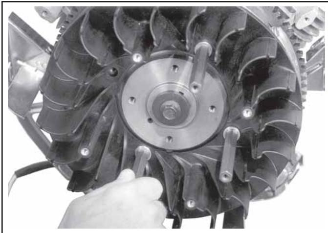 KOHLER CV23 - Installation des supports pour la grille en métal - 1