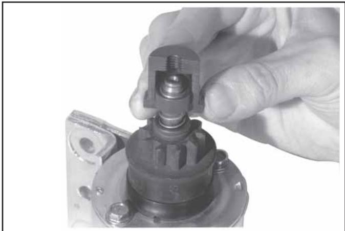 KOHLER CV23 - Installation de la bague de maintien - 1