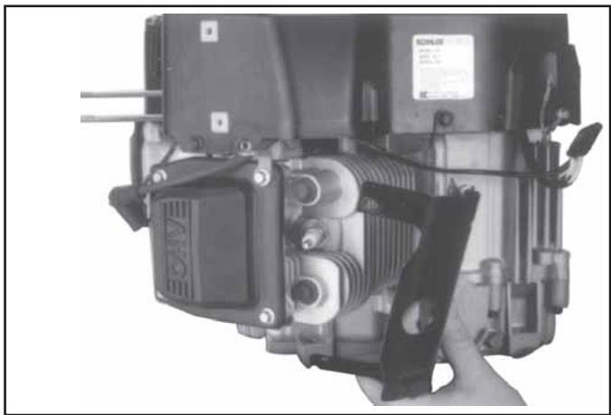 KOHLER CV23 - Dépose des chicanes internes et du couvercle du reniflard - 1