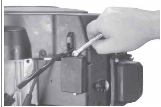 KOHLER CV23 - Dépose des chicanes externes et du carter du ventilateur - 2