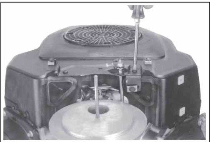 KOHLER CV23 - Dépose du filtré à air - 8