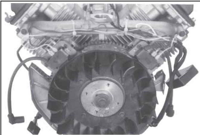 KOHLER CV23 - Dépose des modules d'allumage - 3