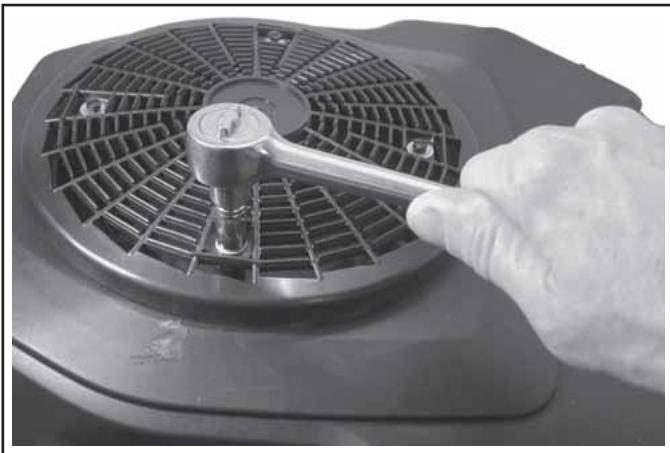 KOHLER CV493 - Dépose des chicanes externes et du carter du ventilateur - 5