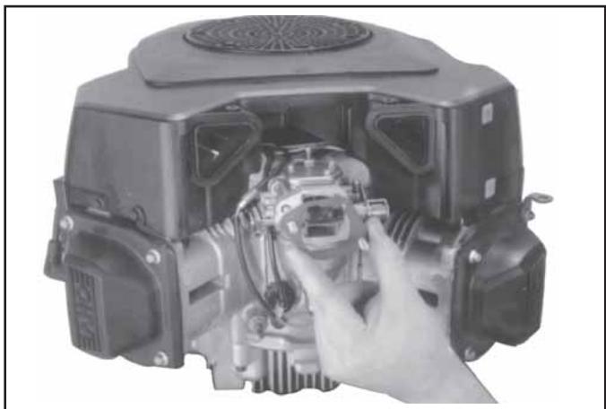 KOHLER CV493 - ! AVERTISSEMENT ! Carburant explosif ! - 2