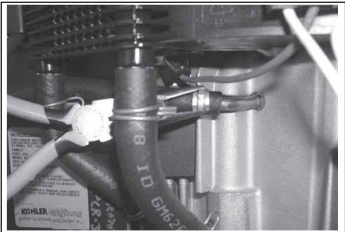 KOHLER CV493 - ! AVERTISSEMENT ! Carburant explosif ! - 2