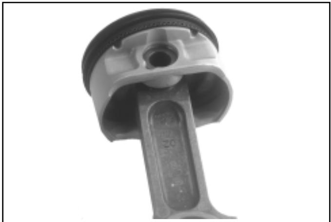 KOHLER SV470 - Installation du piston sur la bielle - 1