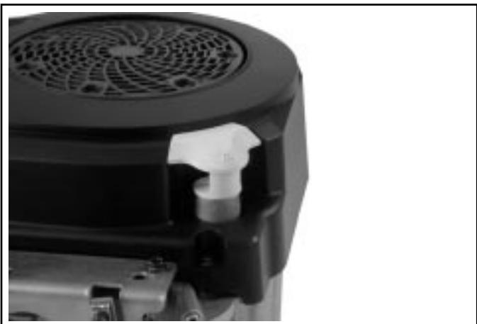 KOHLER SV470 - Contrôle du niveau d'huile - 2