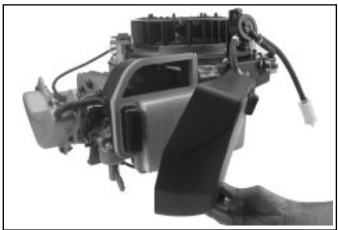 KOHLER SV470 - Dépose du filtre à air - 1