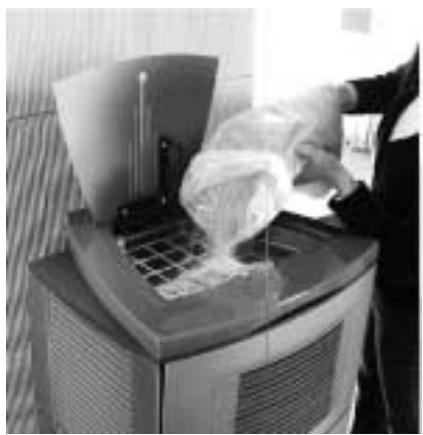 MCZ SOLAR - Chargement des pellets - 3