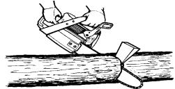 POULAN 3750 - Utilisez un cale pour enlever une tronçonneuse pincée - 1