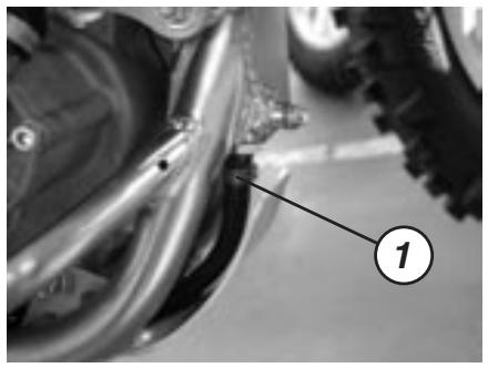 GAS GAS EC FSE 400 - Dépose du moteur - 17