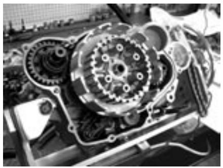 GAS GAS EC FSE 400 - Démontage du moteur - 31