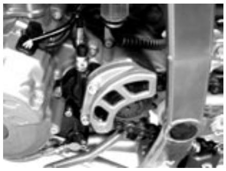 GAS GAS EC FSE 400 - Dépose du moteur - 19