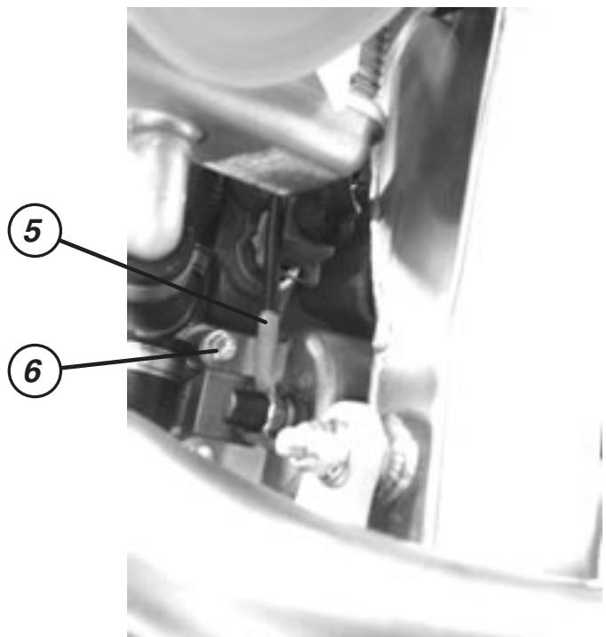 GAS GAS EC FSE 400 - Dépose du moteur - 11