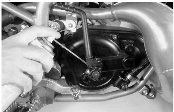 GAS GAS MC65 - Lubrification du levier - 1