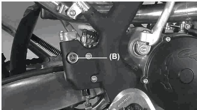 GAS GAS EC450 - Contrôle du niveau de liquide de frein - 2