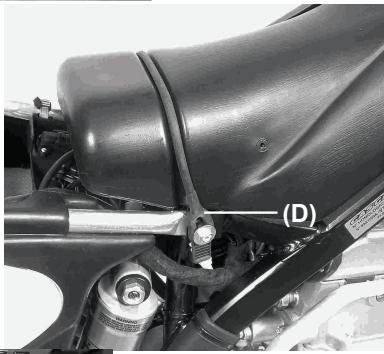 GAS GAS EC450 - Retrait de la bougie - 3